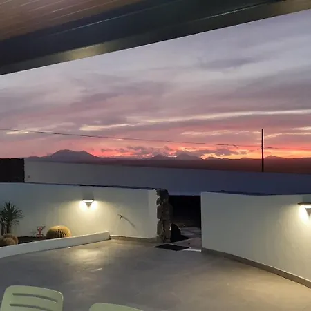 La Belle Vie * Famara